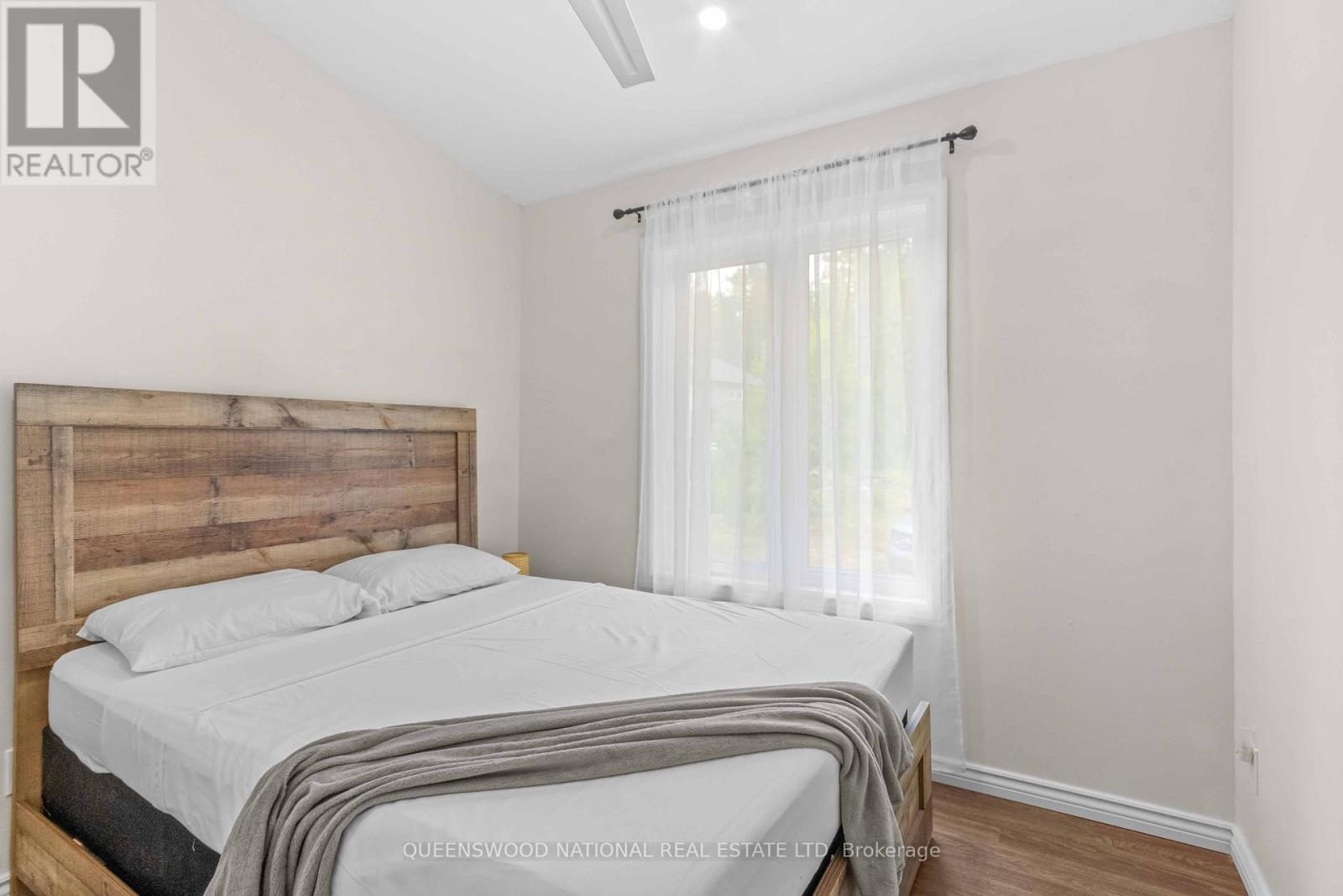 227 GRUNWALD ROAD - 28