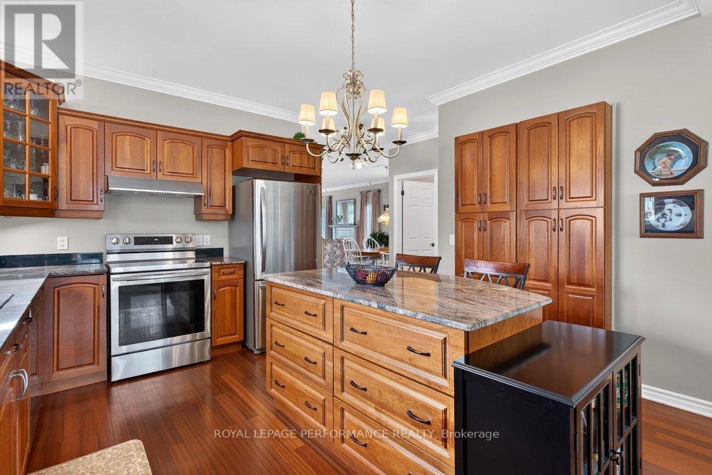 2 Bed, 2 Bath House for Sale in Ottawa – 997 ADA BARRINGTON PRIVATE, Ottawa – MLS# X13462640 - Image 24