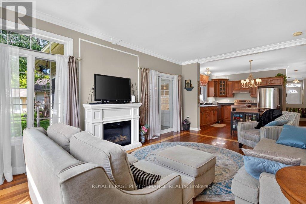 2 Bed, 2 Bath House for Sale in Ottawa – 997 ADA BARRINGTON PRIVATE, Ottawa – MLS# X13462640 - Image 29