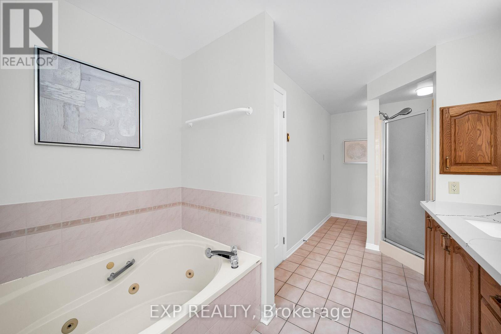 4 Bed, 4 Bath House for Rent in Ottawa – 14 SANDCLIFFE TERRACE, Ottawa – MLS# X13462654 - Image 26