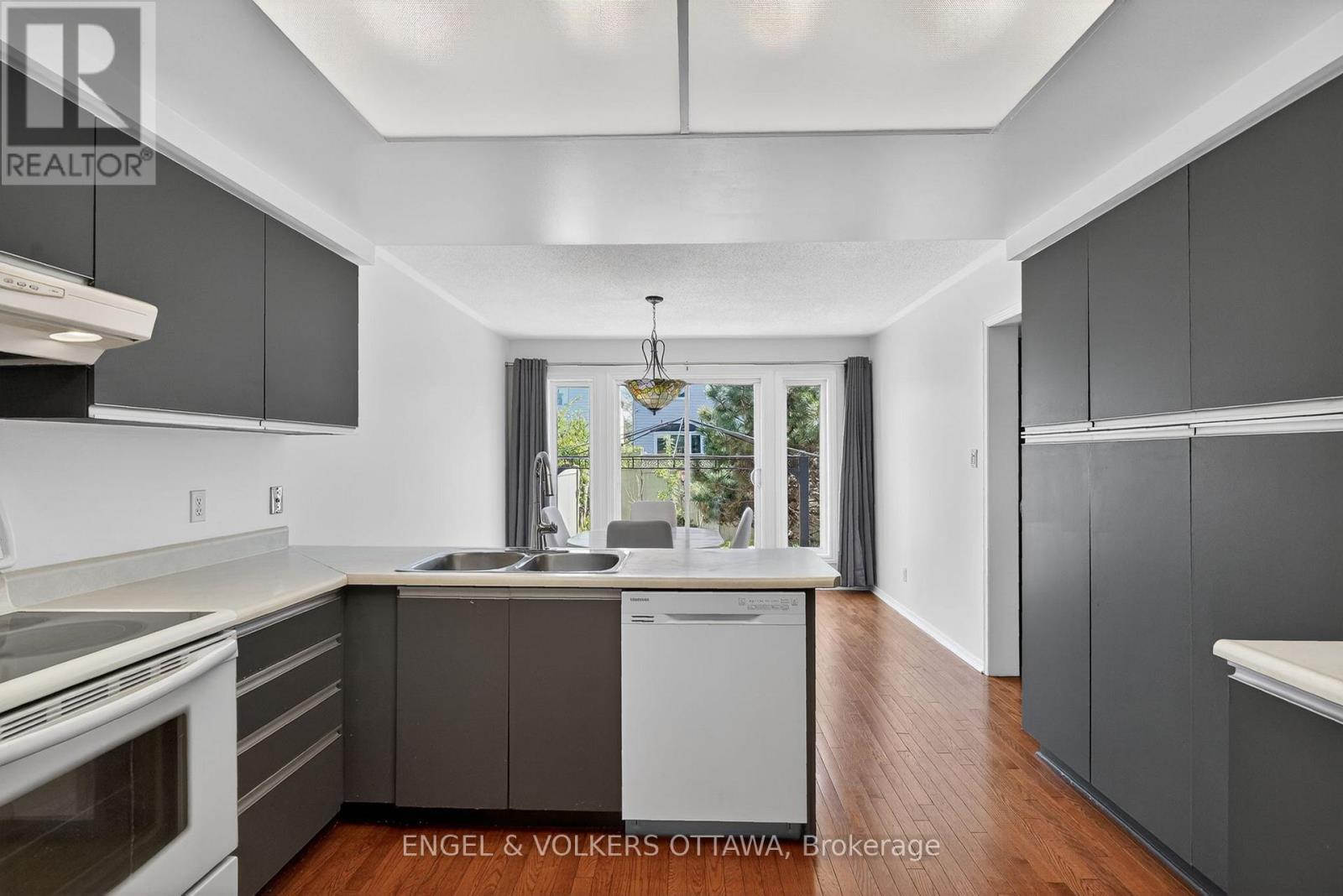 6592 WINDSONG AVENUE - 12