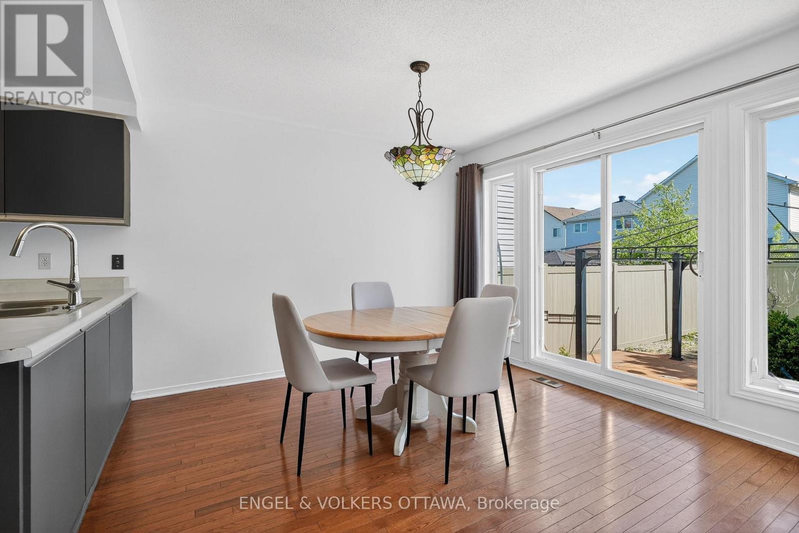 6592 WINDSONG AVENUE - 13
