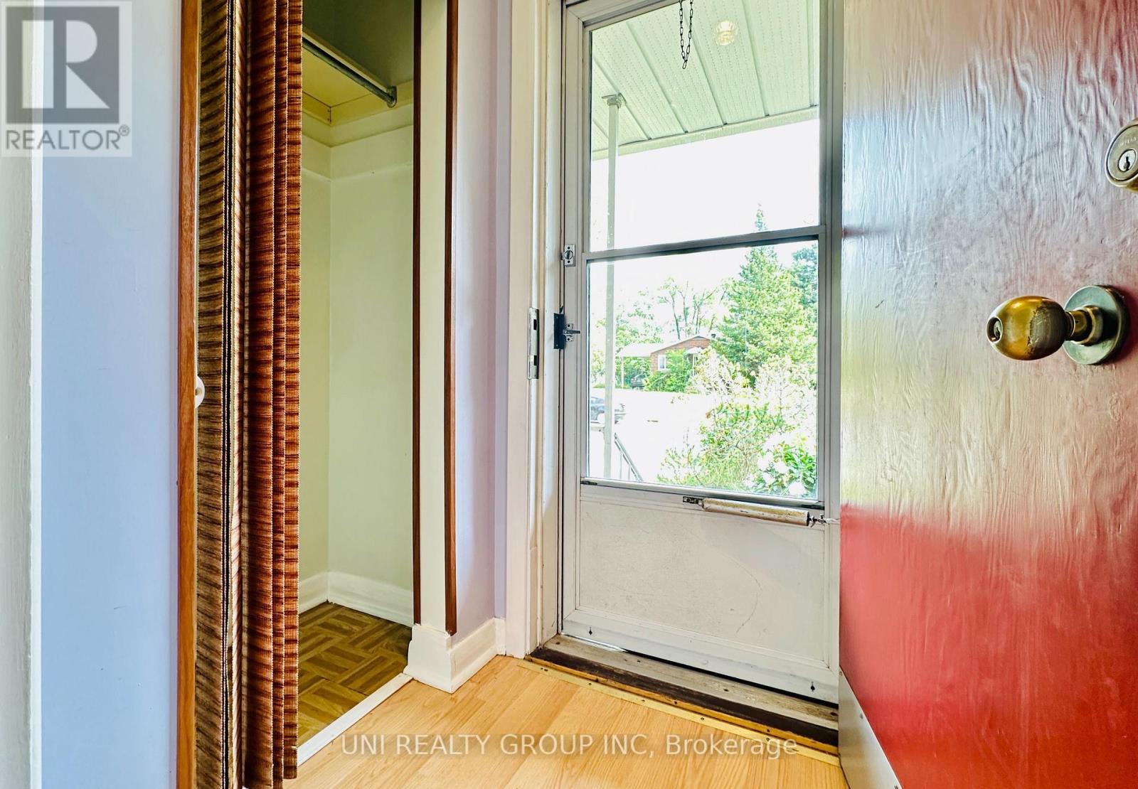 77 MEADOWLANDS DRIVE - 10