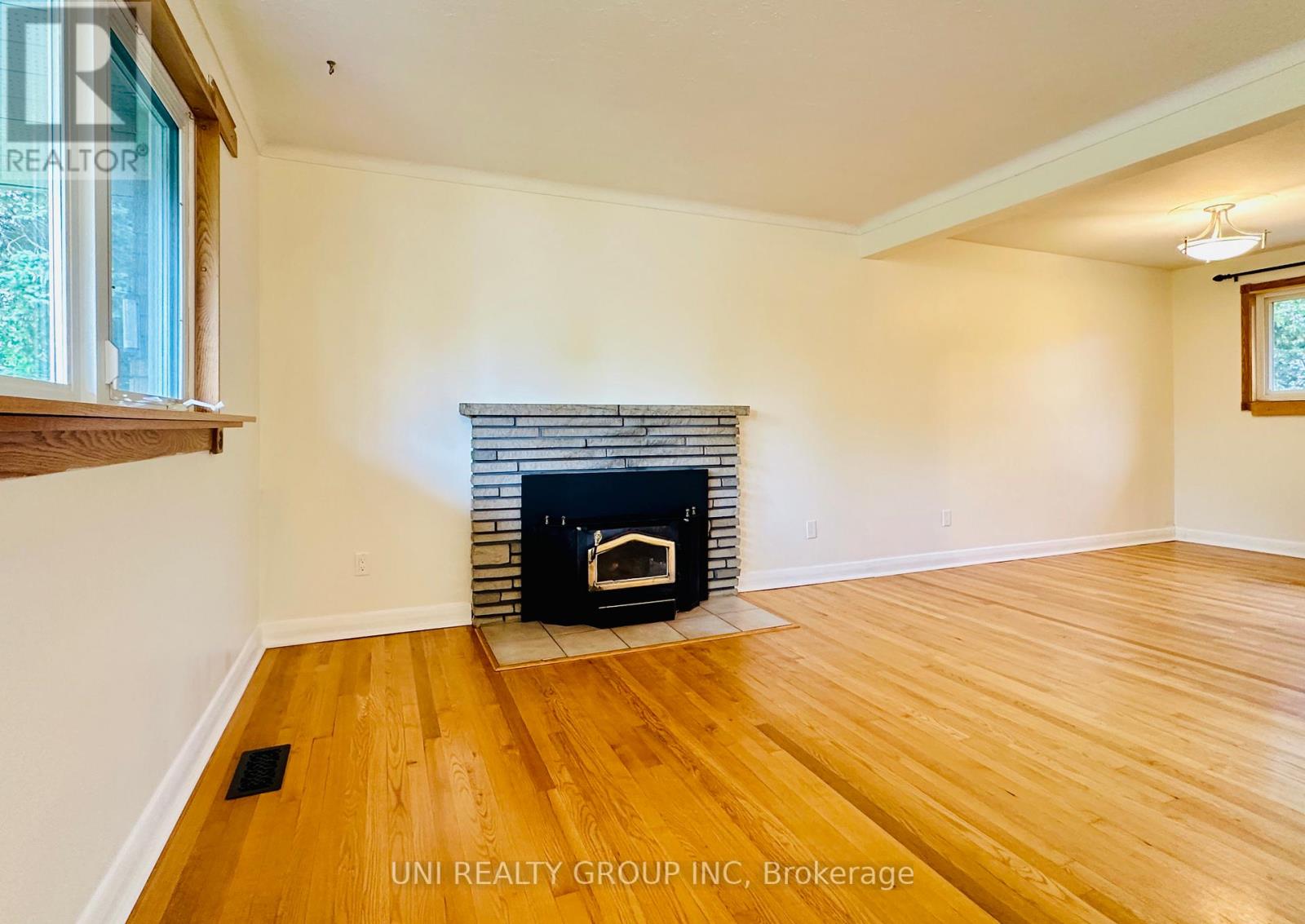 77 MEADOWLANDS DRIVE - 13