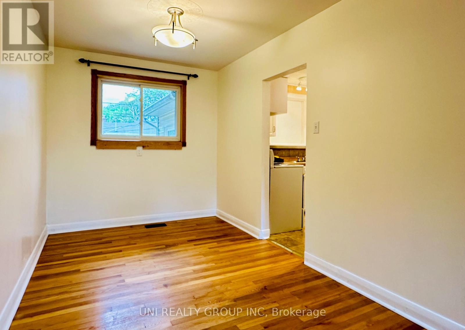 77 MEADOWLANDS DRIVE - 17