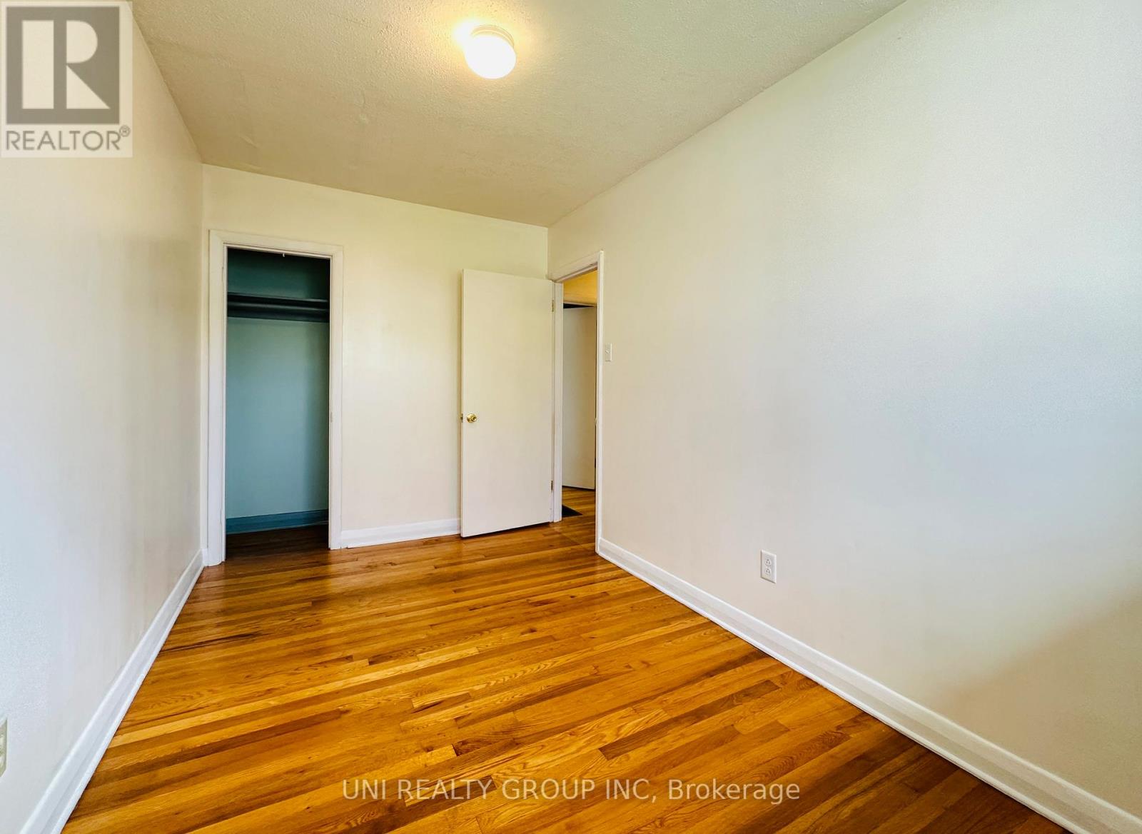77 MEADOWLANDS DRIVE - 32