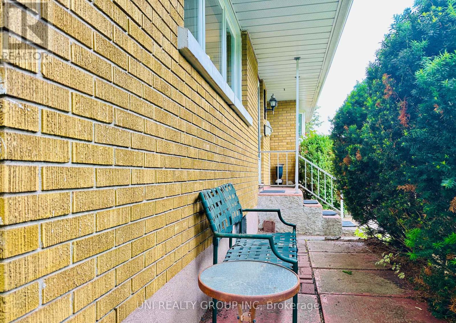 77 MEADOWLANDS DRIVE - 7