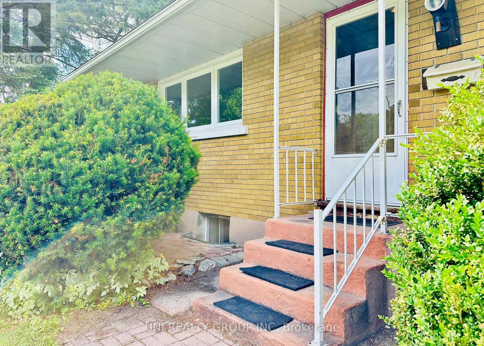 77 MEADOWLANDS DRIVE - 8