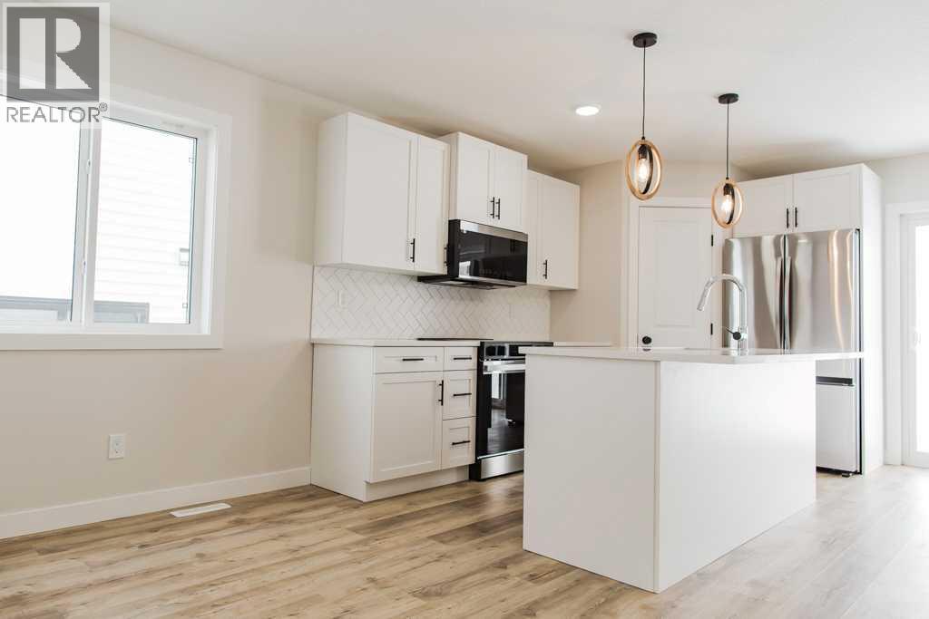 11407 95 Street - 12