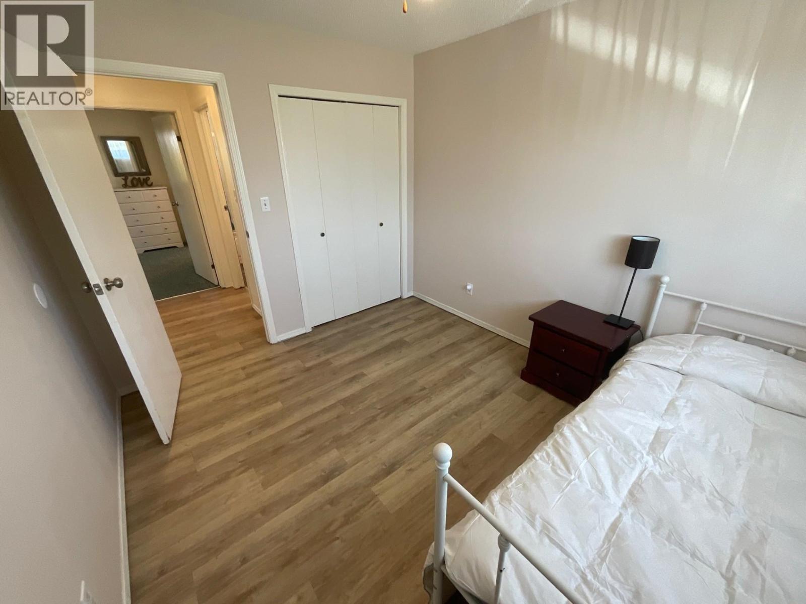 8812 87 STREET - 23