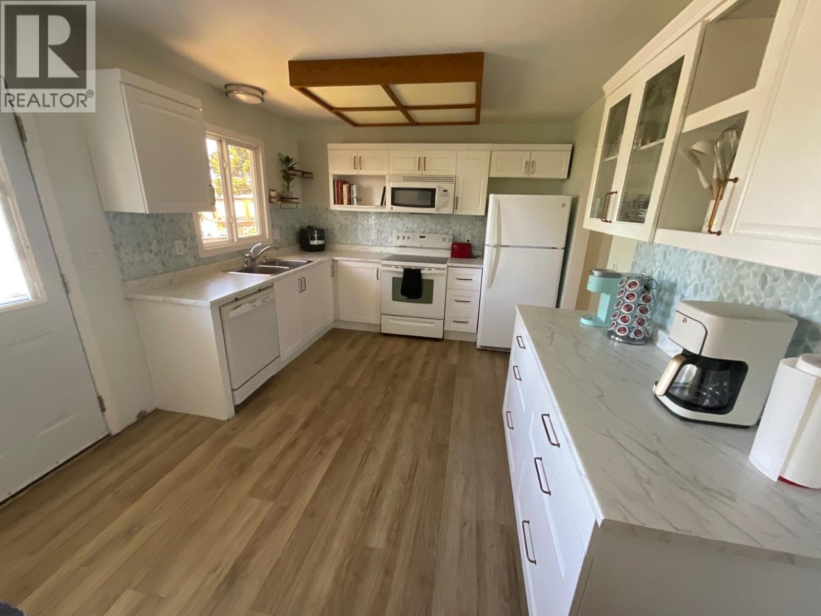 8812 87 STREET - 12