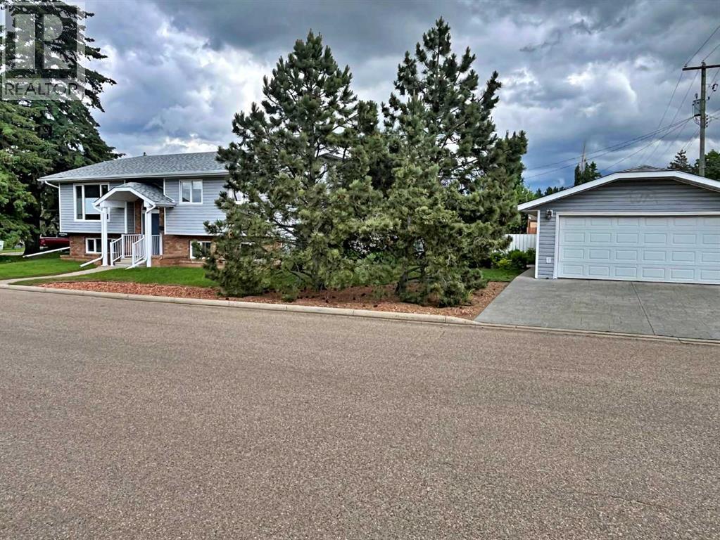 5115 Riverside Drive - 1