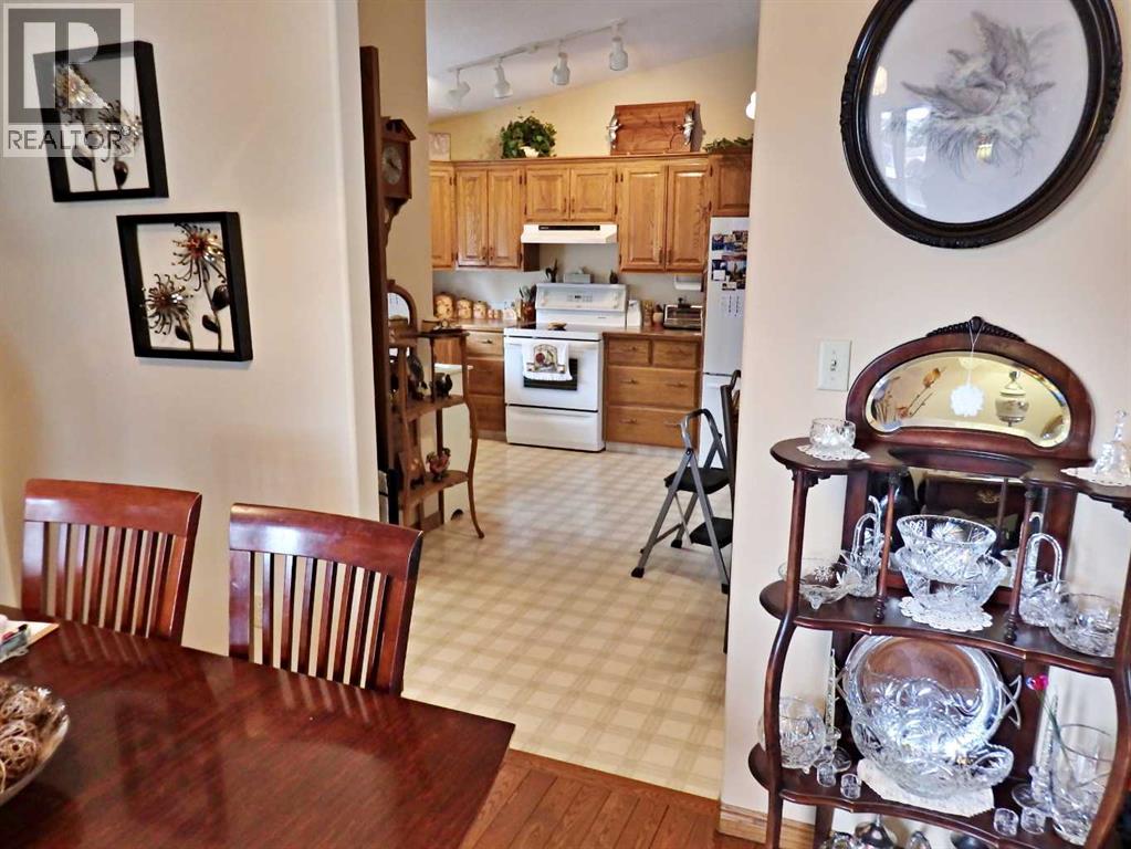 5115 Riverside Drive - 15