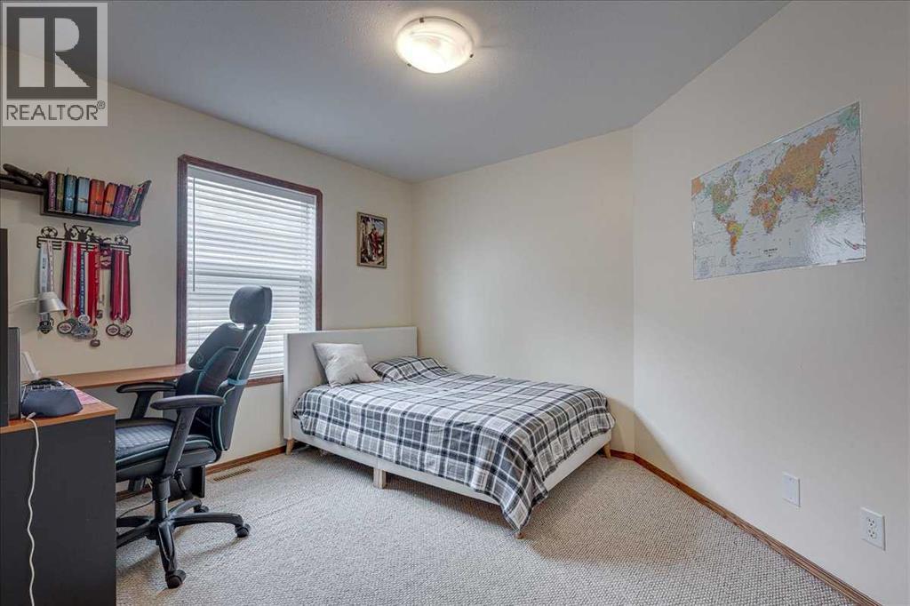 348 Lancaster Drive — photo 18