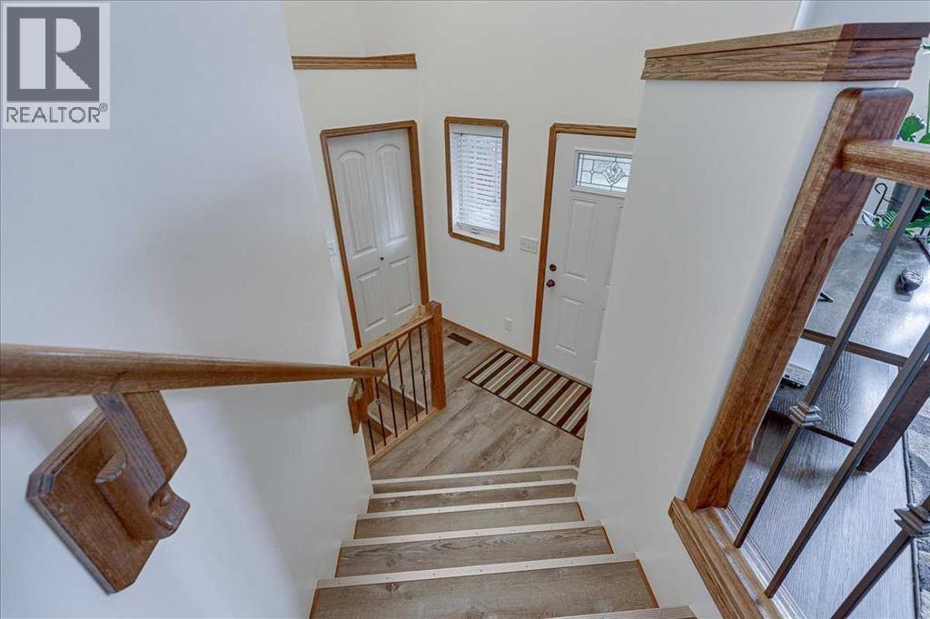 348 Lancaster Drive — photo 6