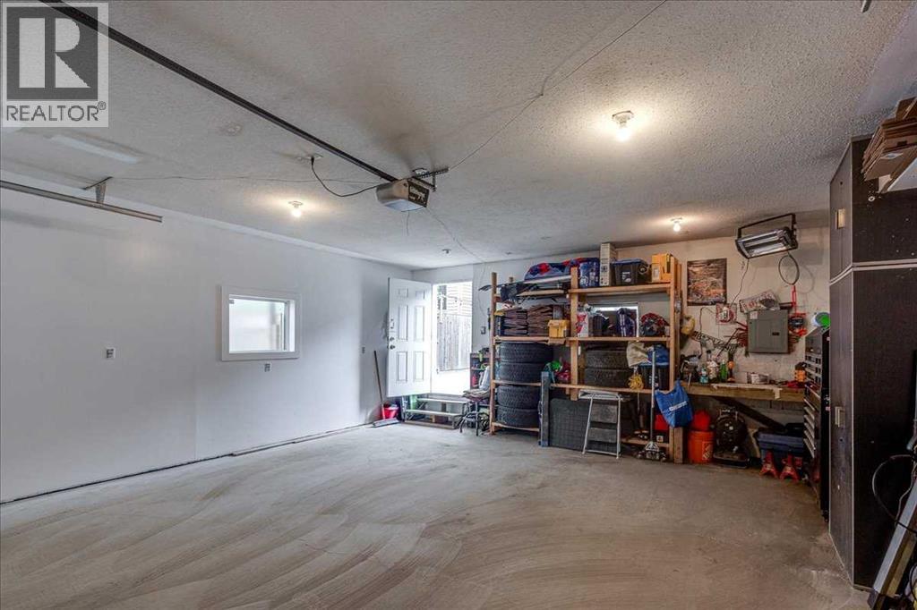 348 Lancaster Drive — photo 49