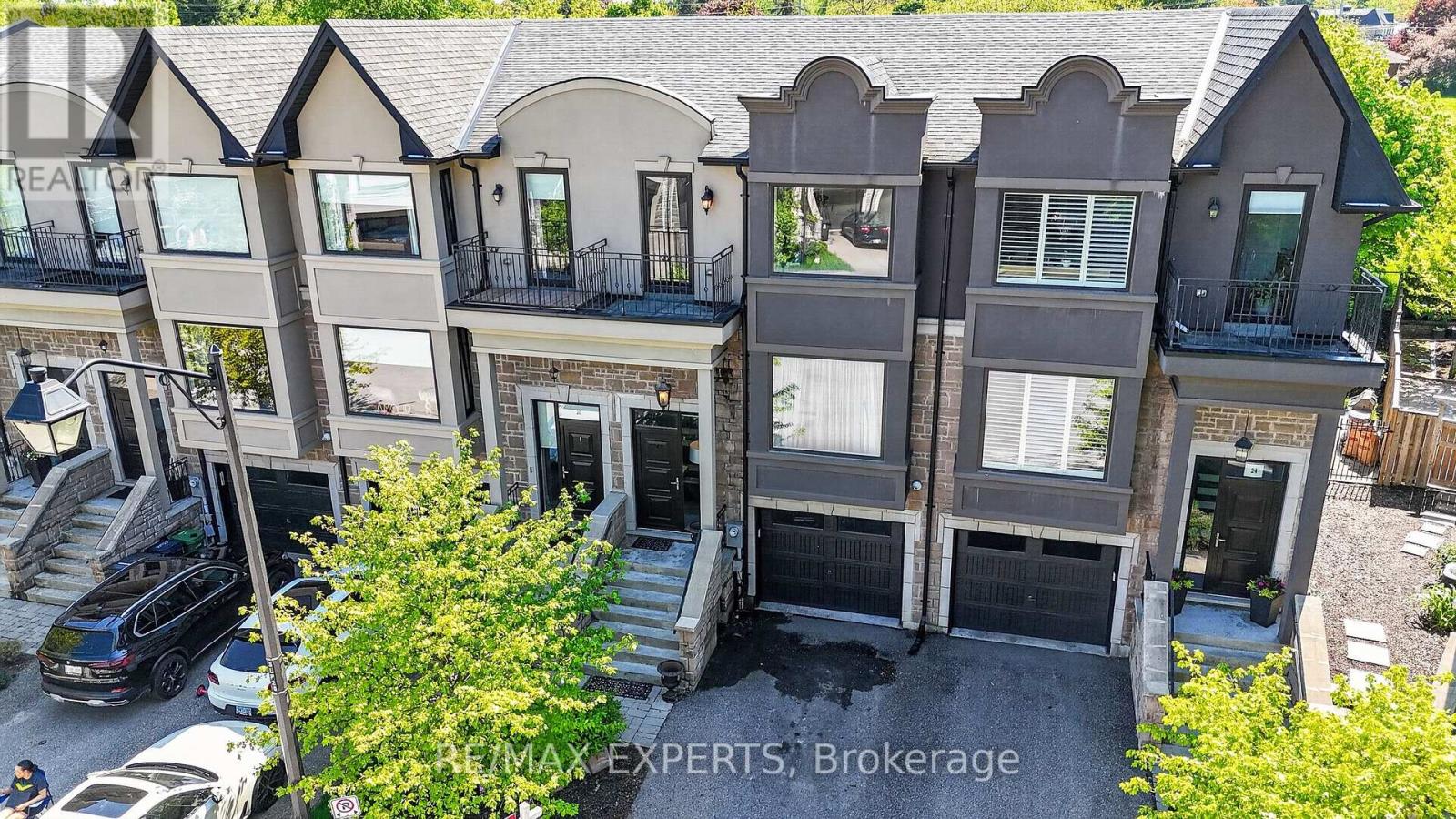 22 MATTHEW COURT - 43