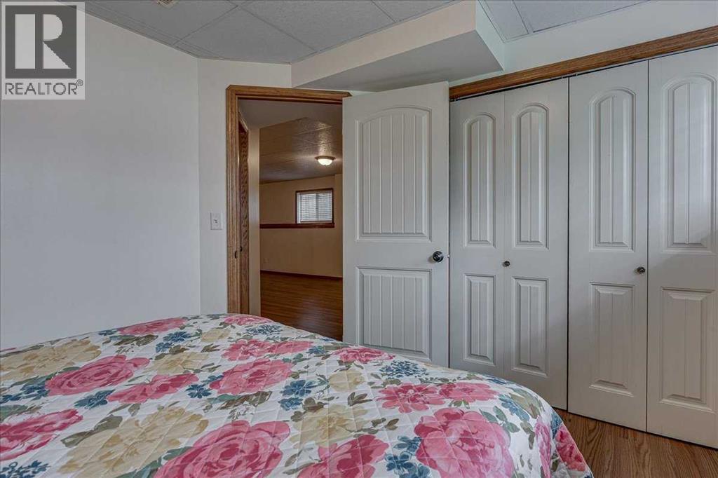 348 Lancaster Drive — photo 38