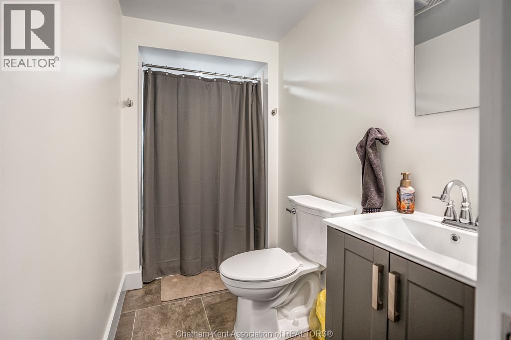 10338 CROTON LINE - 32