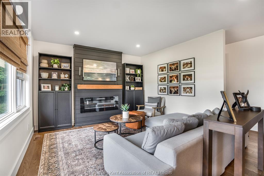 10338 CROTON LINE - 9