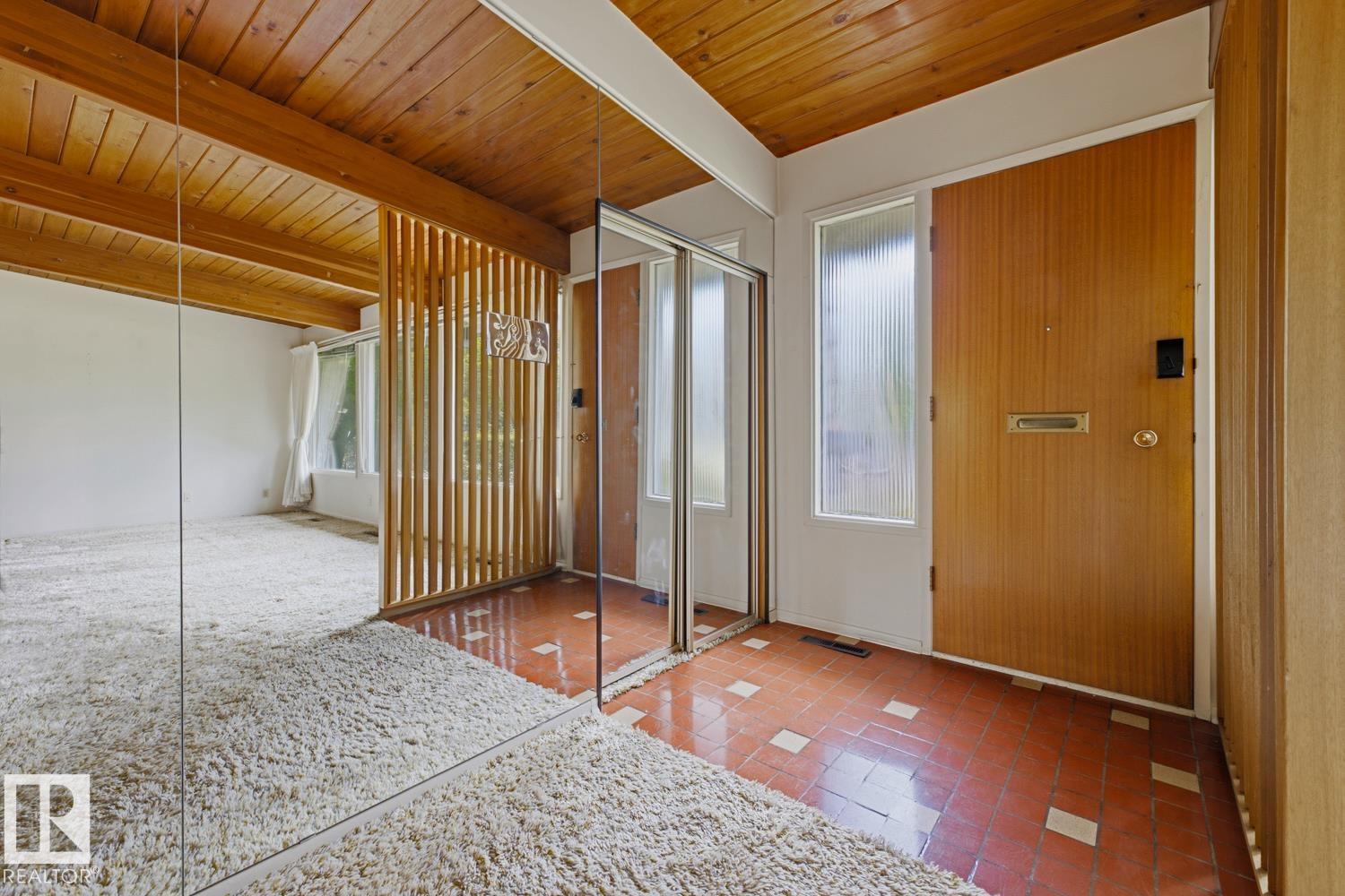 7508 139 ST NW - 13