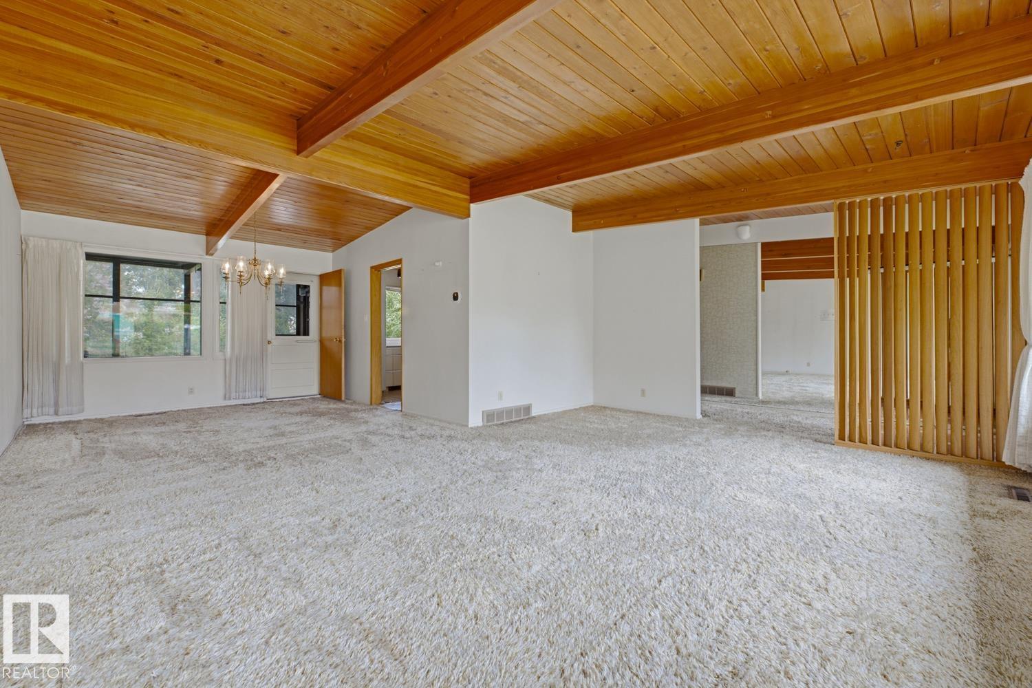 7508 139 ST NW - 15