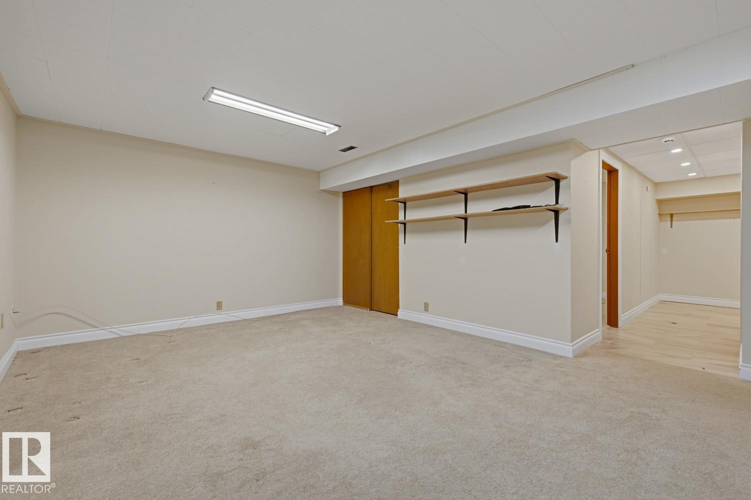 7508 139 ST NW - 28