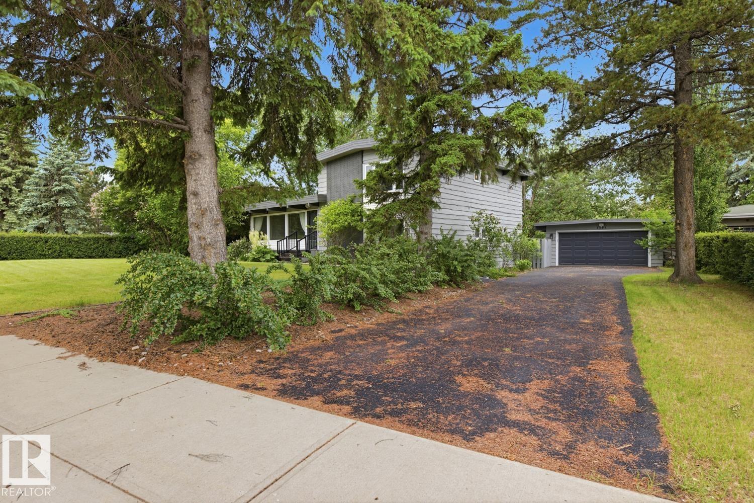 7508 139 ST NW - 5