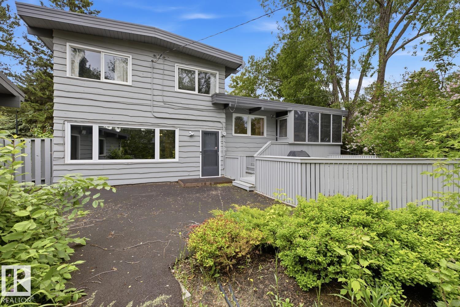 7508 139 ST NW - 7