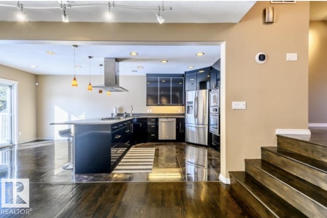 18633 122 AV NW - 16