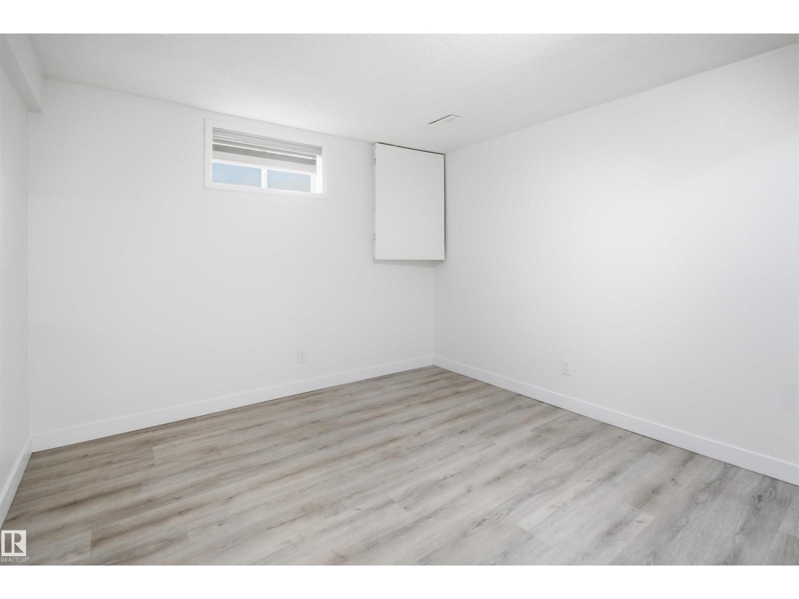 3548 20 Ave NW — photo 40