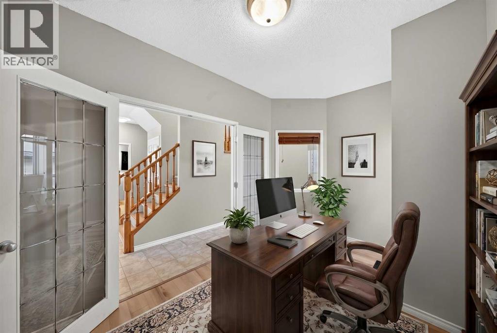 37 Tuscany Meadows Common NW — photo 6