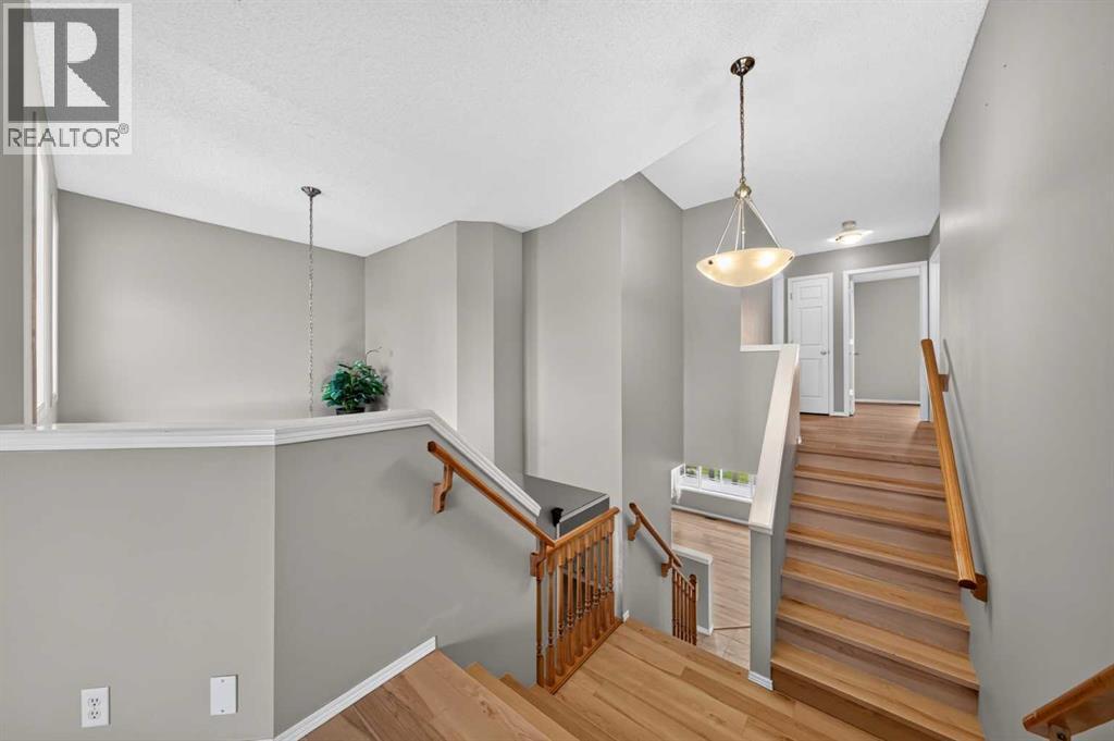37 Tuscany Meadows Common NW — photo 26