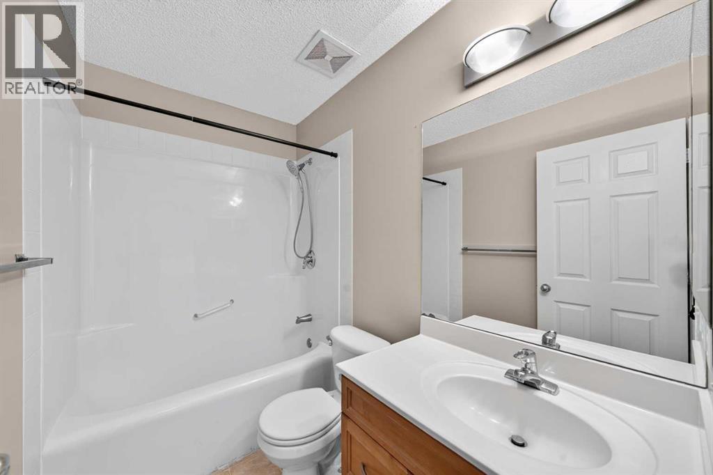 37 Tuscany Meadows Common NW — photo 44