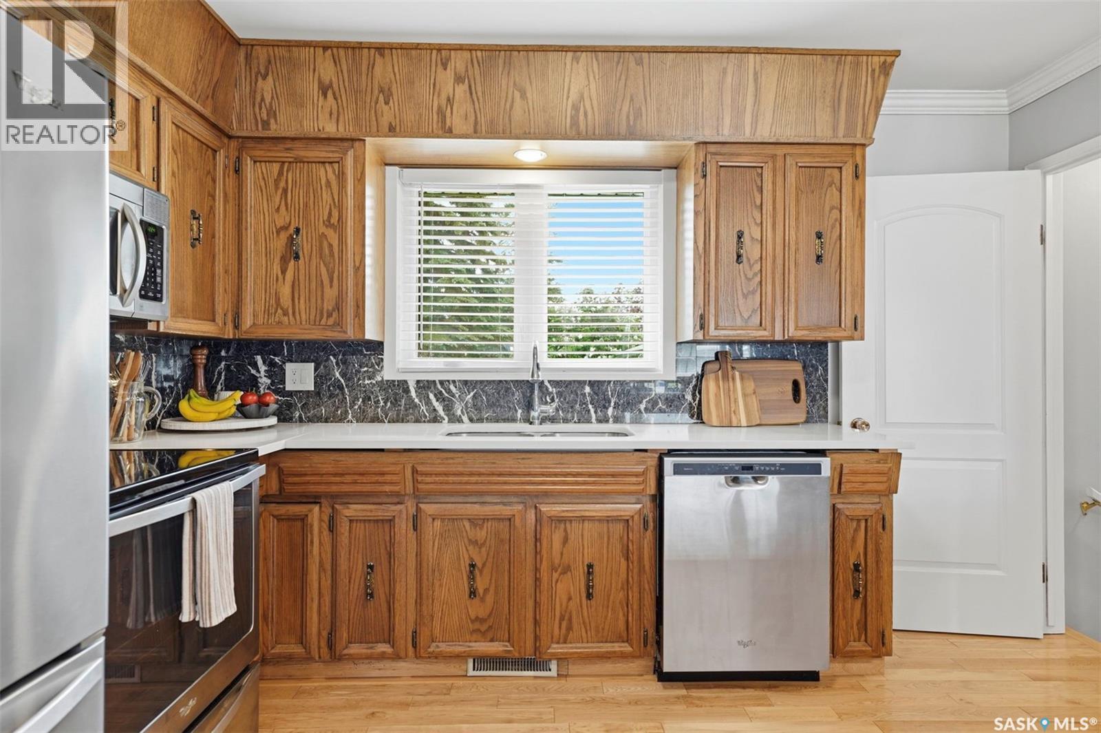 261 Assiniboine DRIVE — photo 13