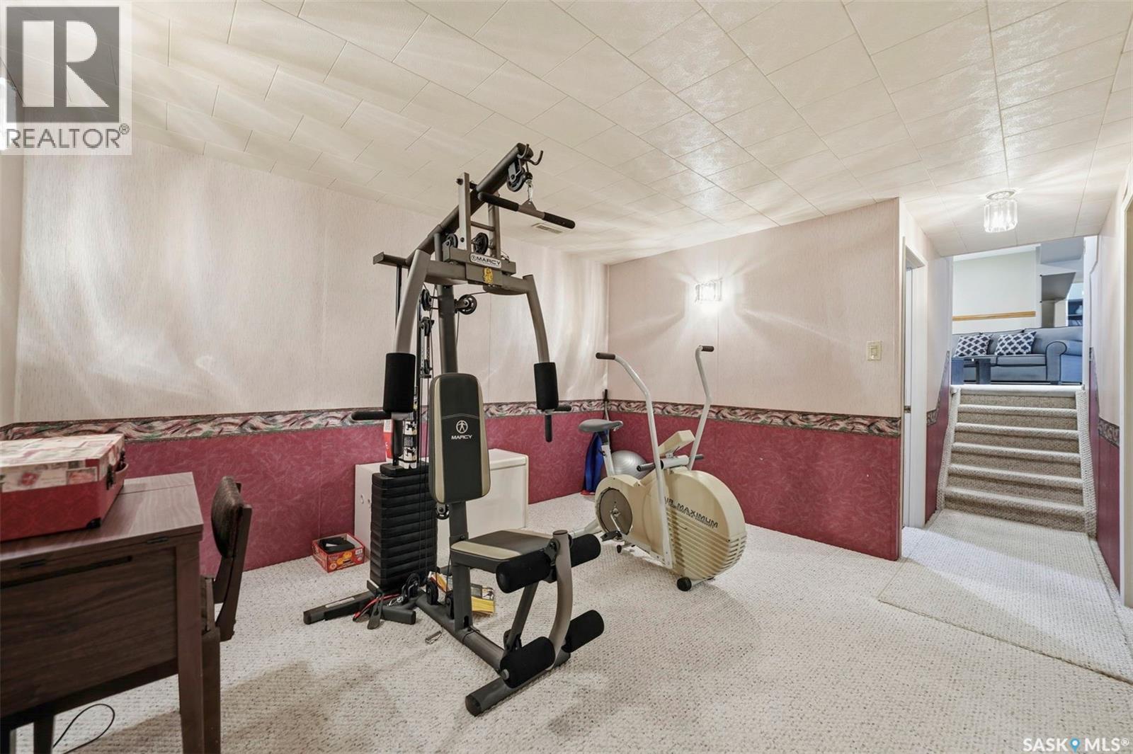 261 Assiniboine DRIVE — photo 29