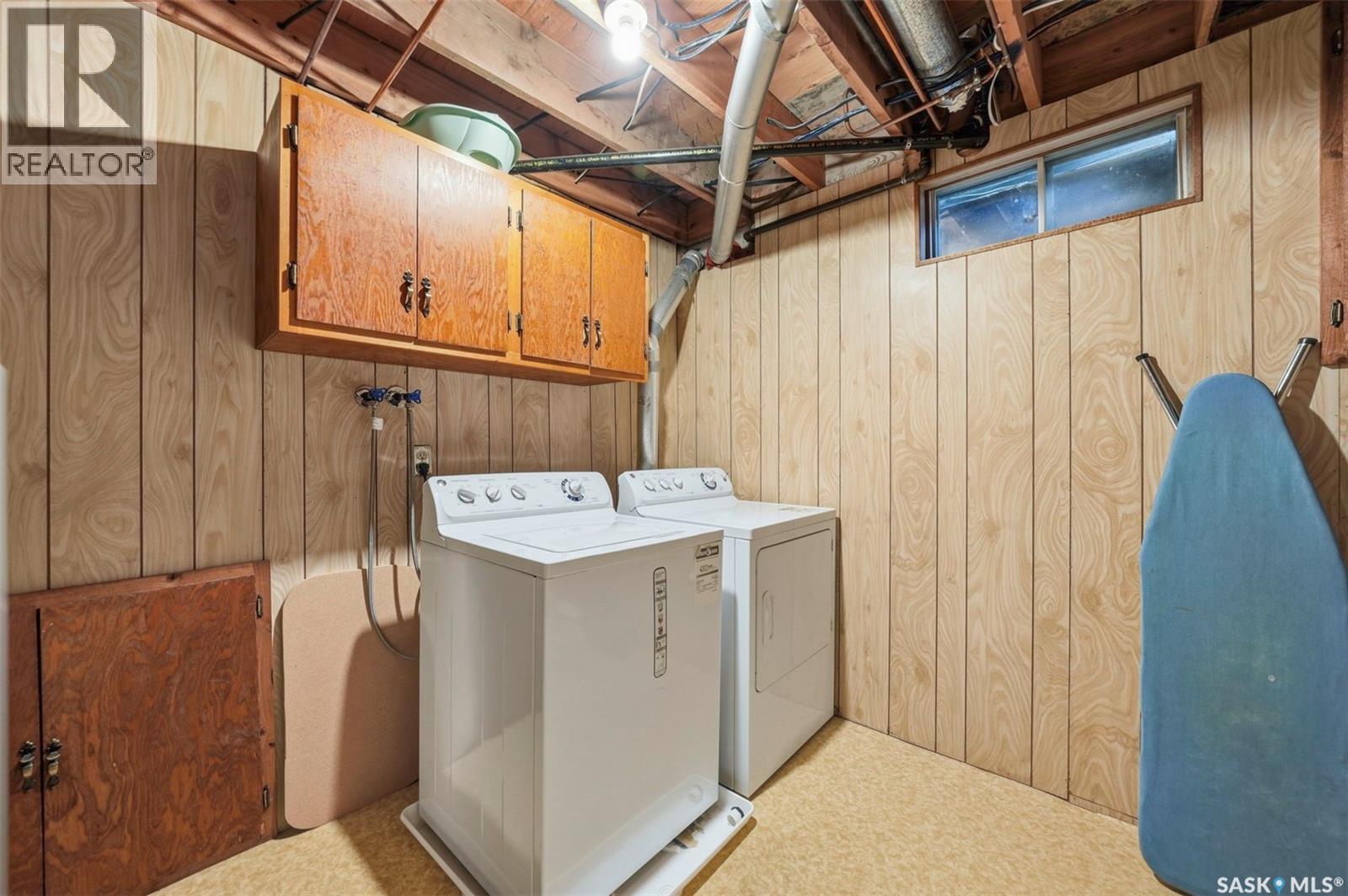 261 Assiniboine DRIVE — photo 32