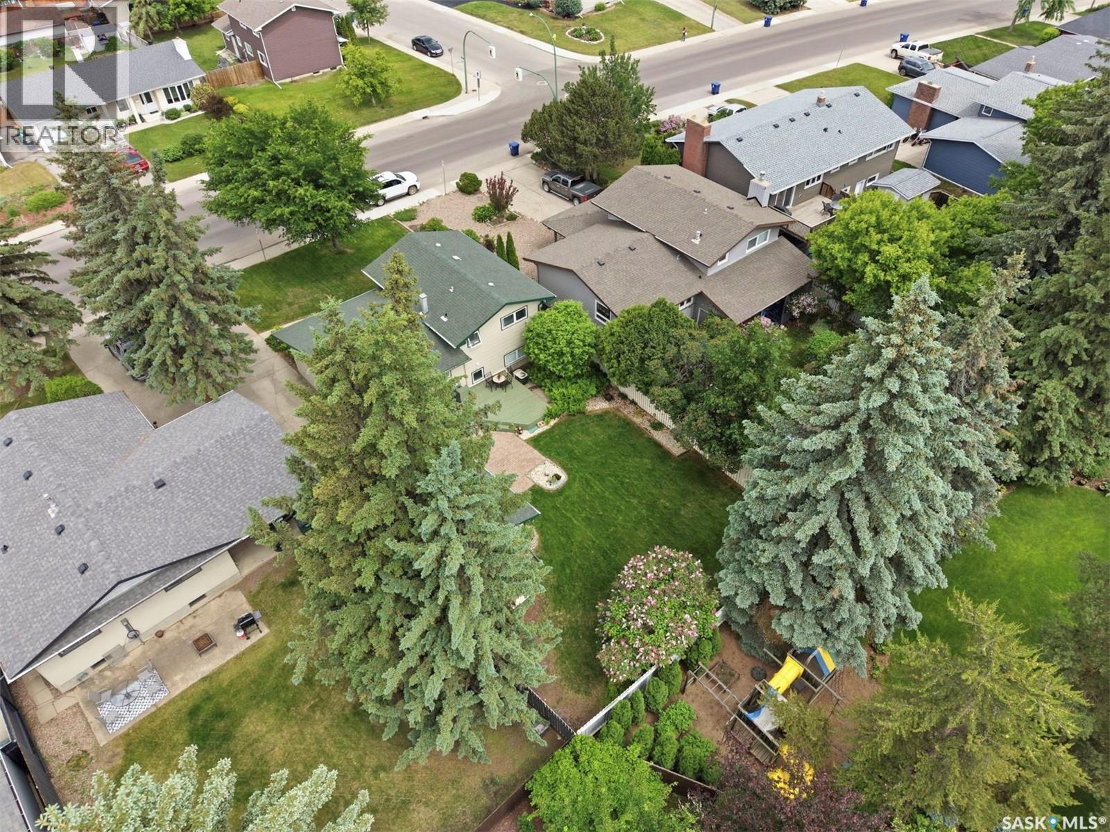 261 Assiniboine DRIVE — photo 46
