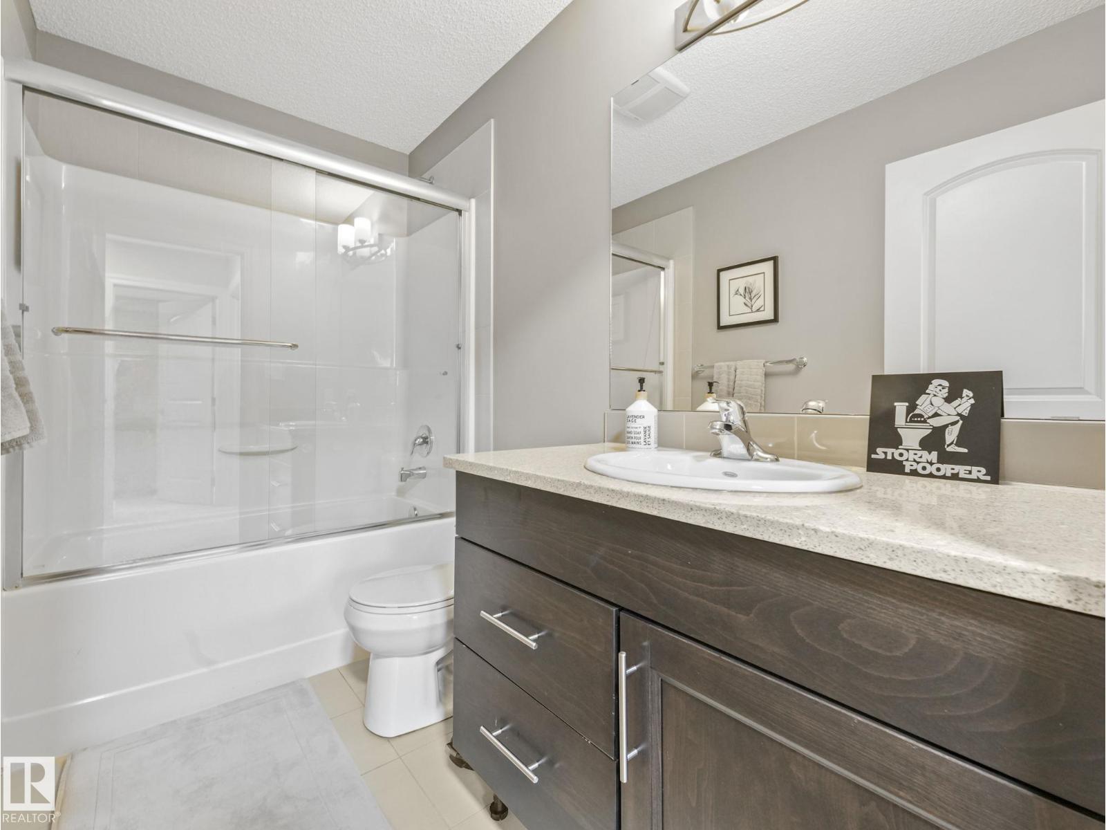 16412 12 AV SW - 32