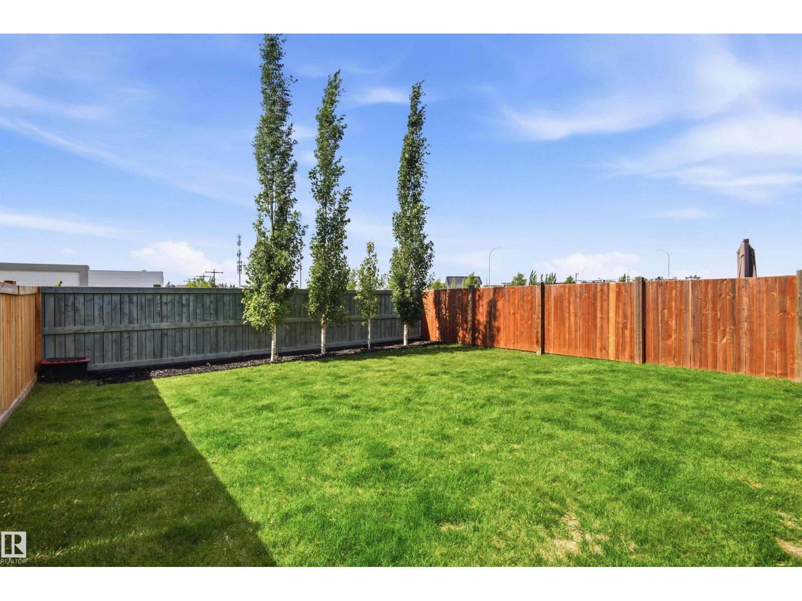 16412 12 AV SW - 52