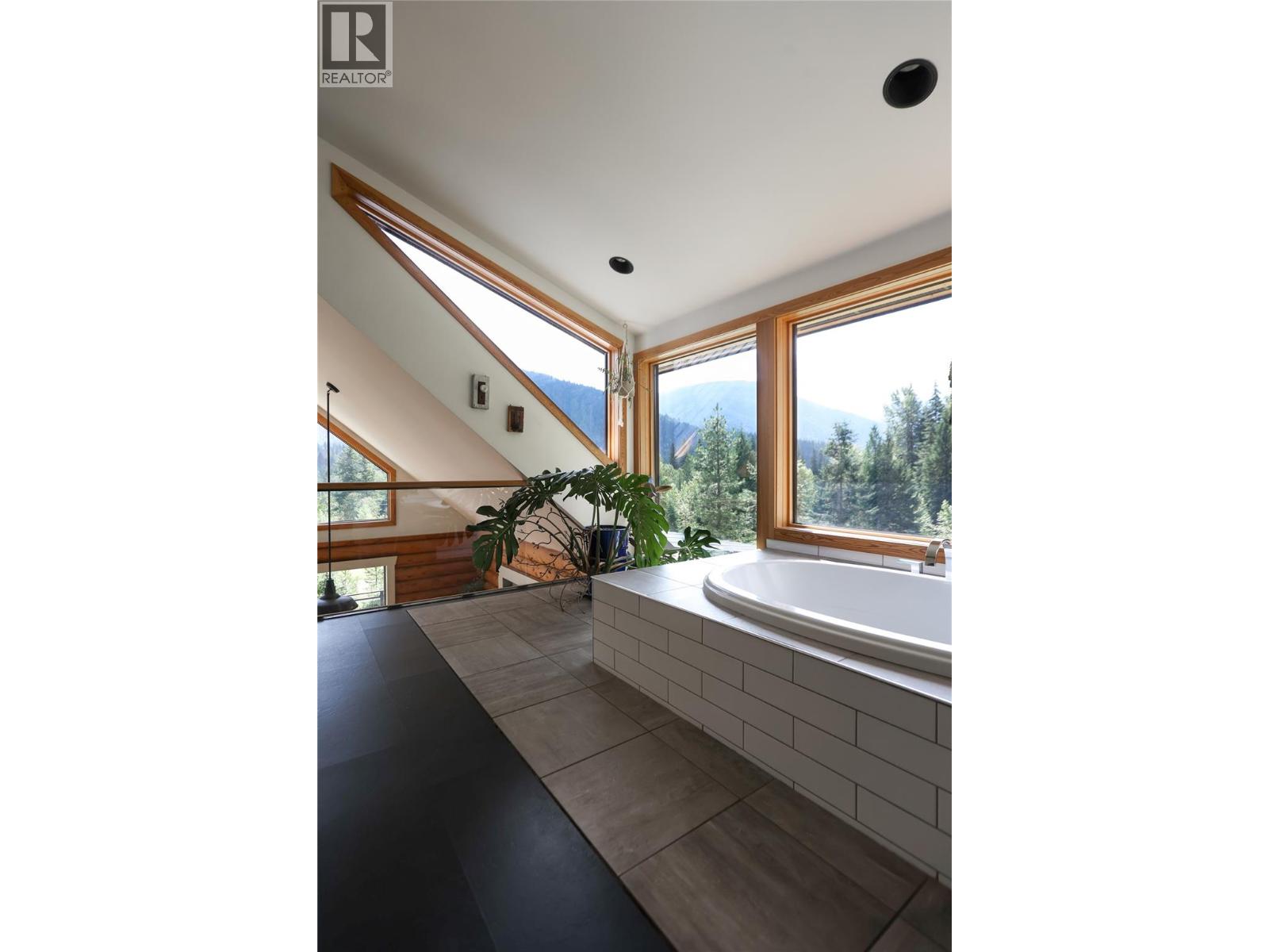 6580 Highway 6 - 48