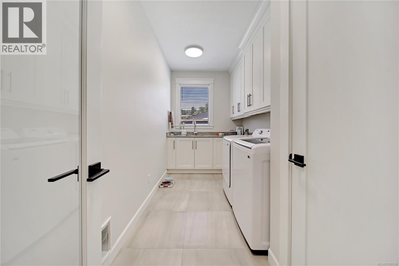 5623 Arvay Rd - 37
