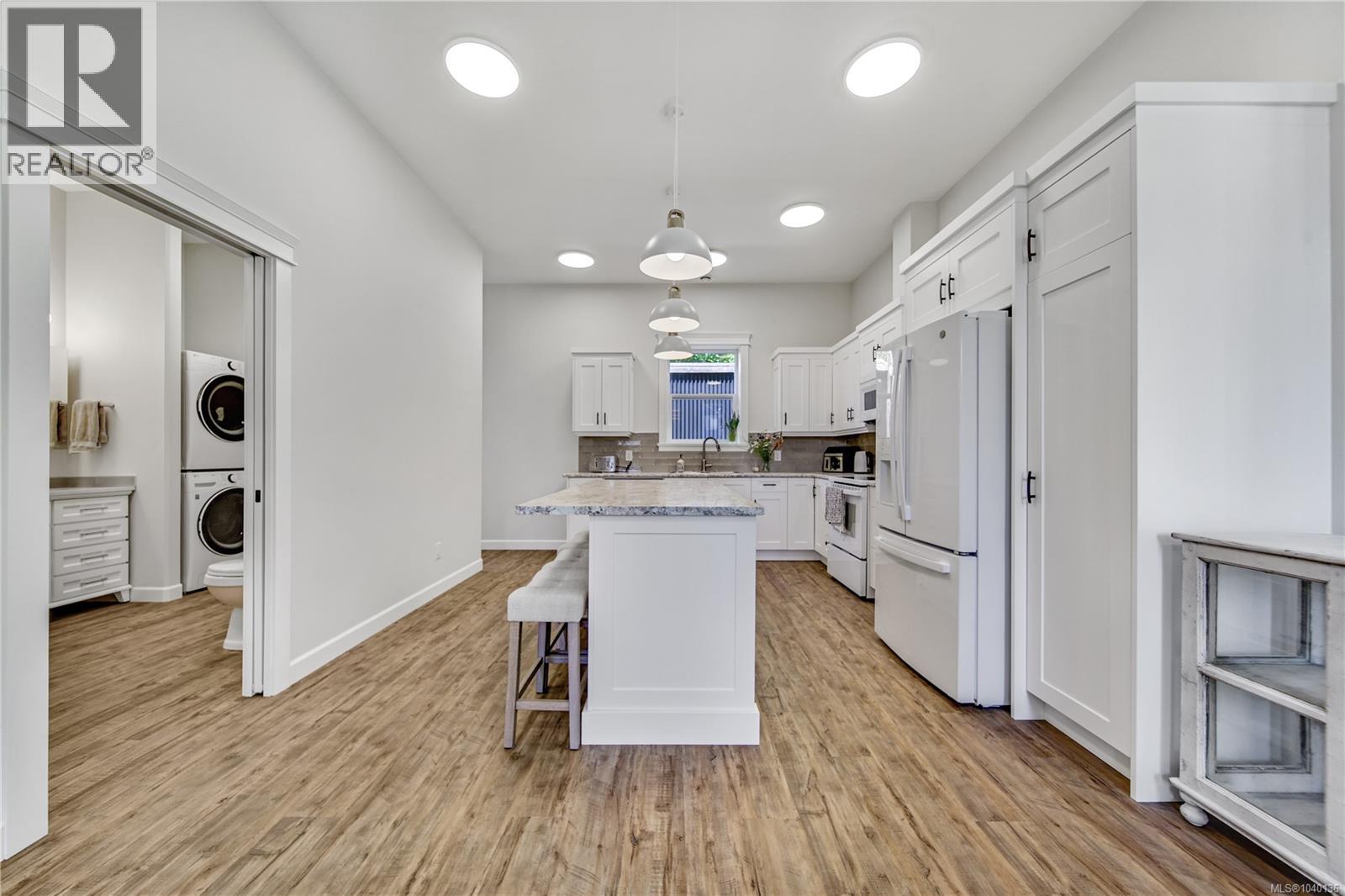 5623 Arvay Rd - 58