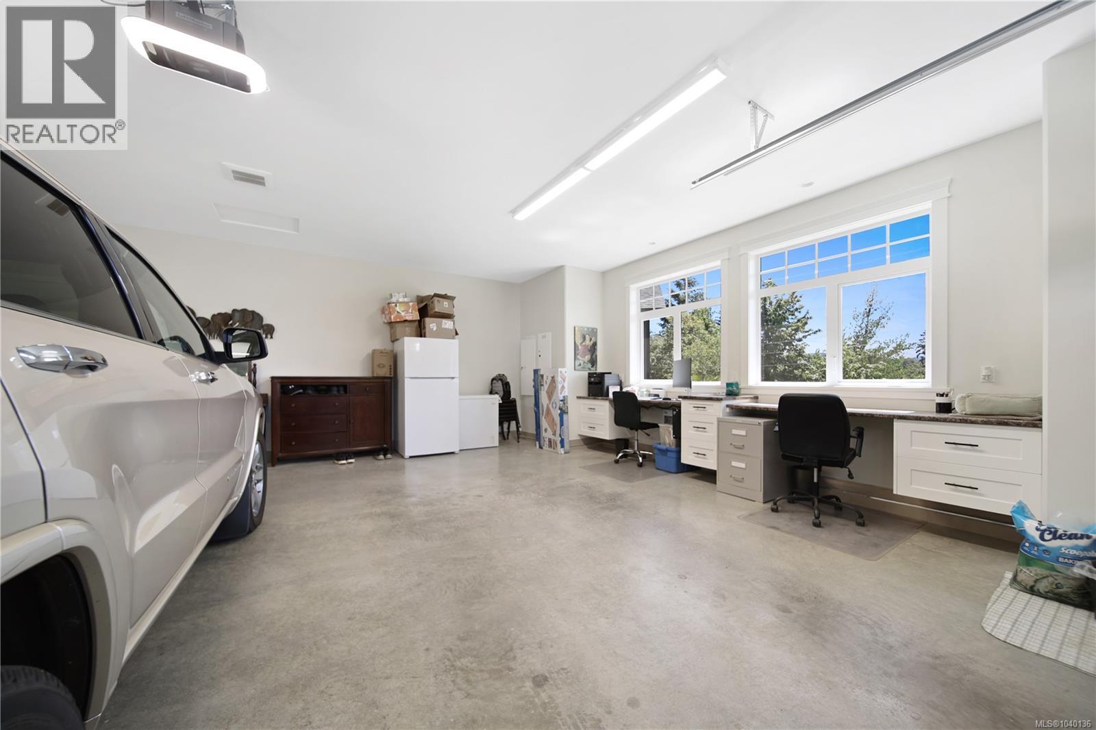 5623 Arvay Rd - 69
