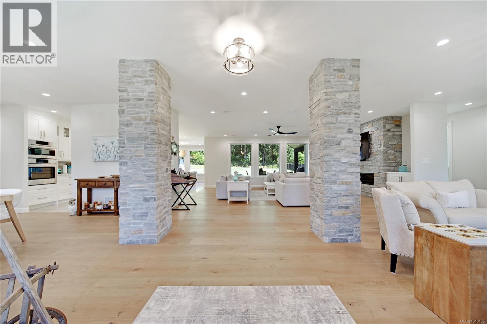 5623 Arvay Rd - 9