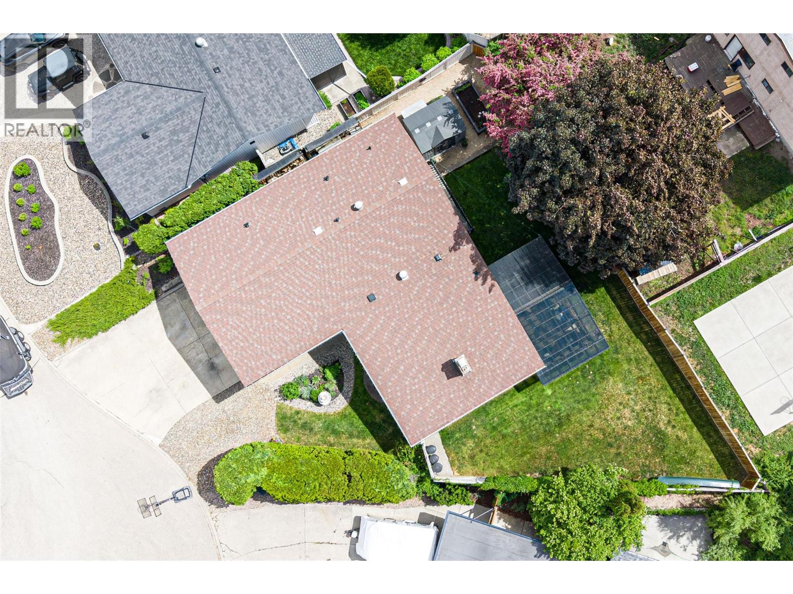 1204 42 Avenue - 3