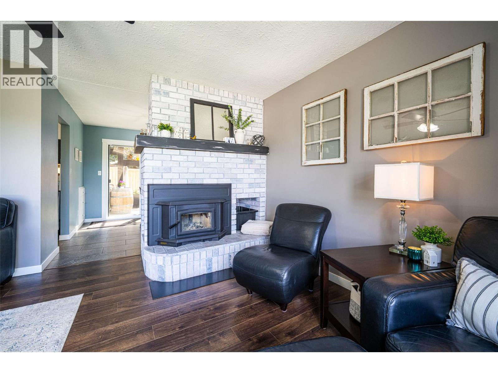1204 42 Avenue - 16
