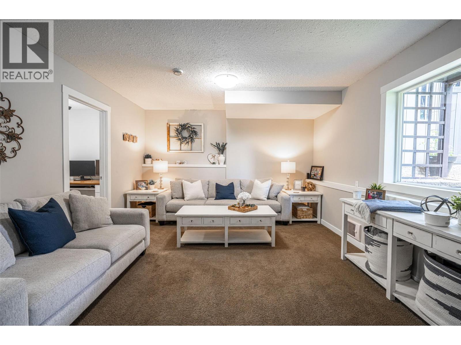 1204 42 Avenue - 18