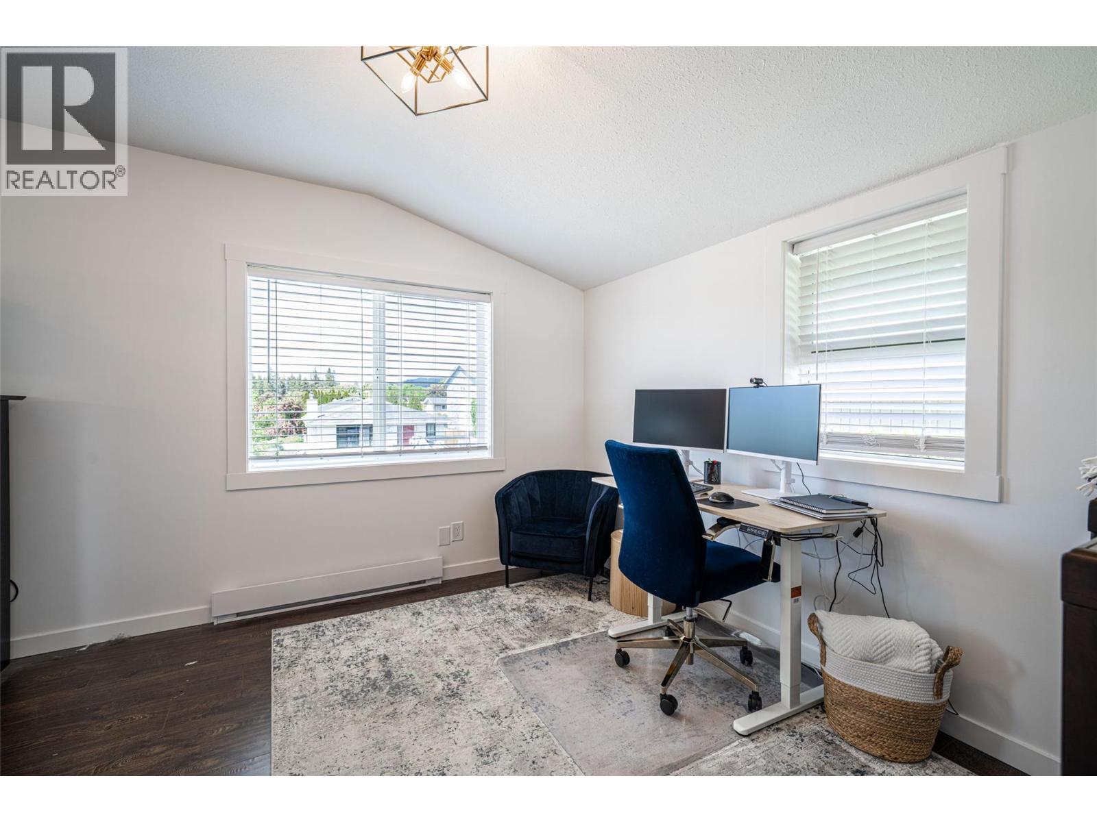 1204 42 Avenue - 36