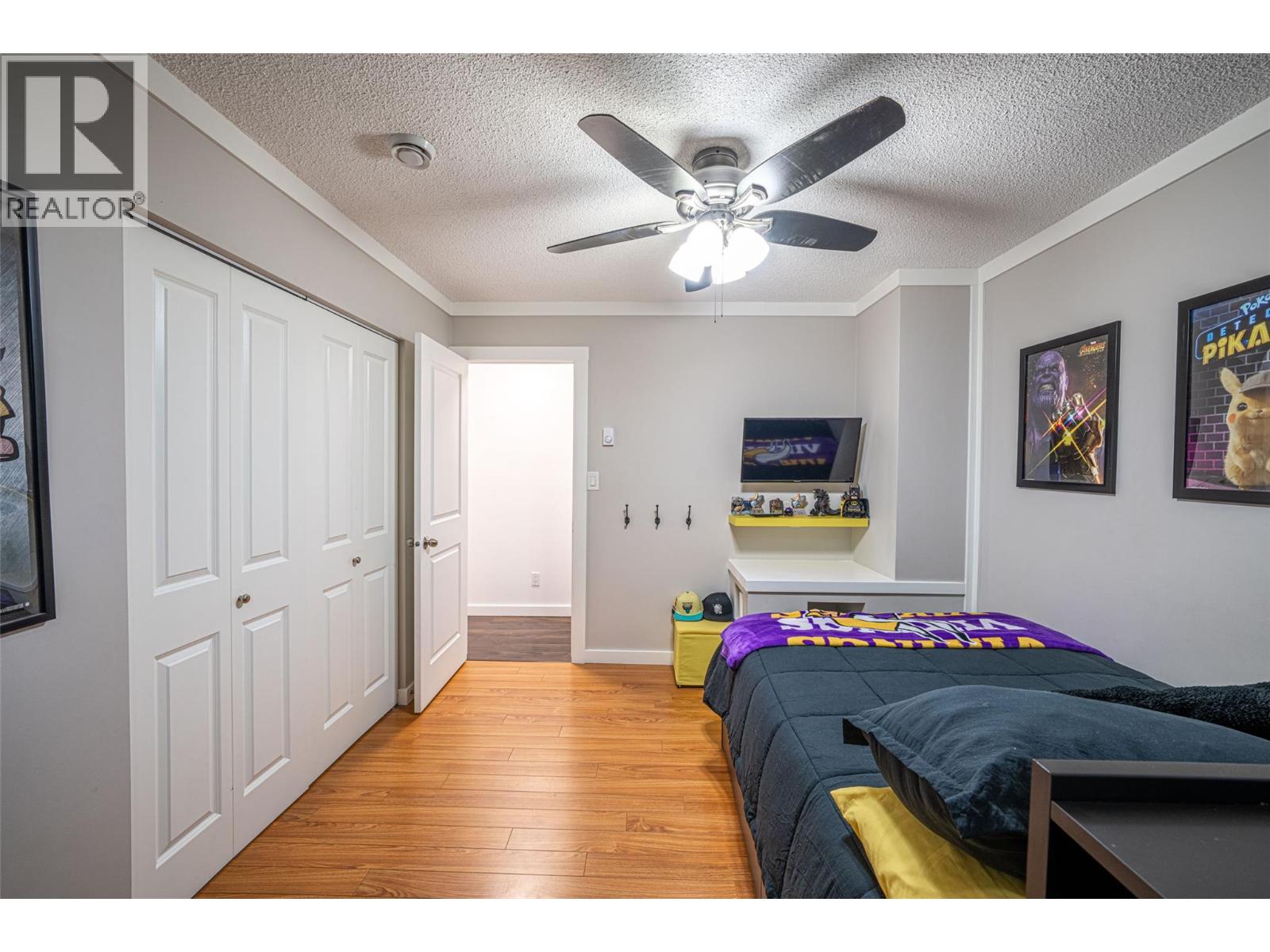 1204 42 Avenue - 50